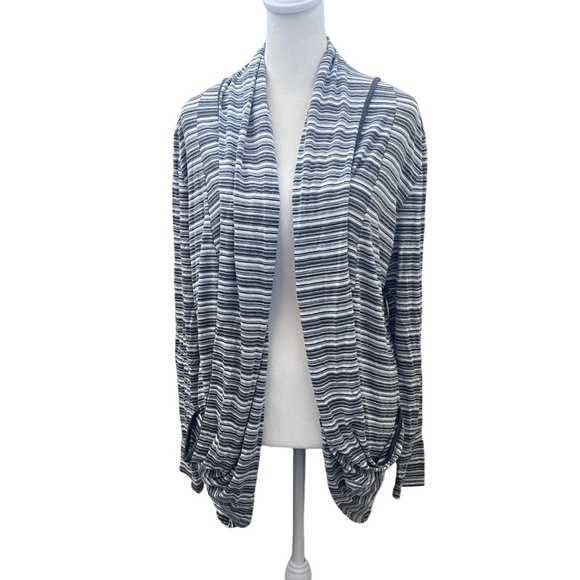 41 Hawthorne Striped Gray Women's Cardigan Sweater. Size M. - Picture 1 of 10
